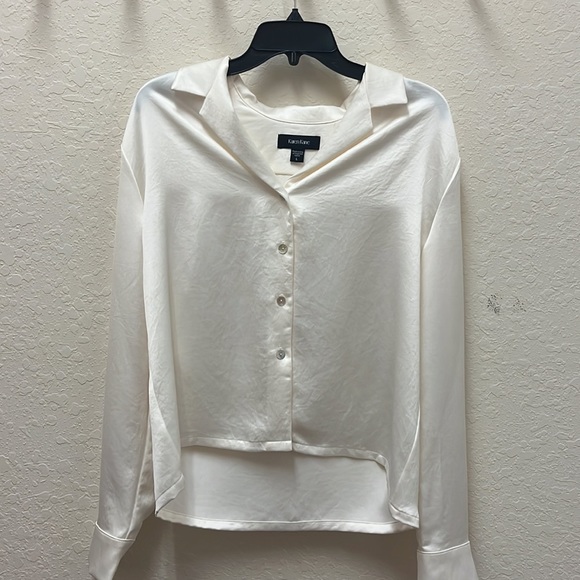 Karen Kane “Long Sleeve Button-Up Shirt
$158.00 size L new with tag - Picture 4 of 9